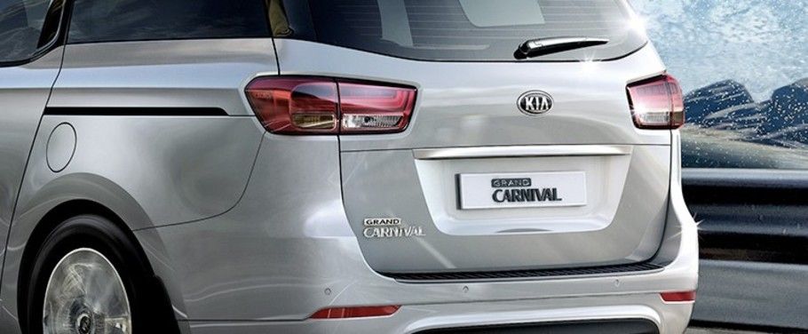 Grand Carnival Tail light