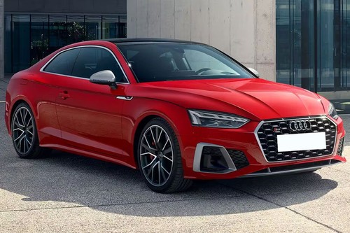 Audi S5 Coupe Front Side View