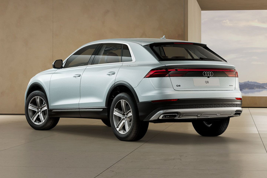 Rear Cross Side View of Audi Q8