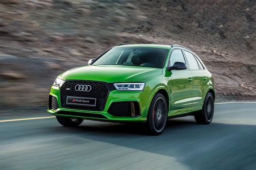 RS Q3 (2017-2022) Front angle low view