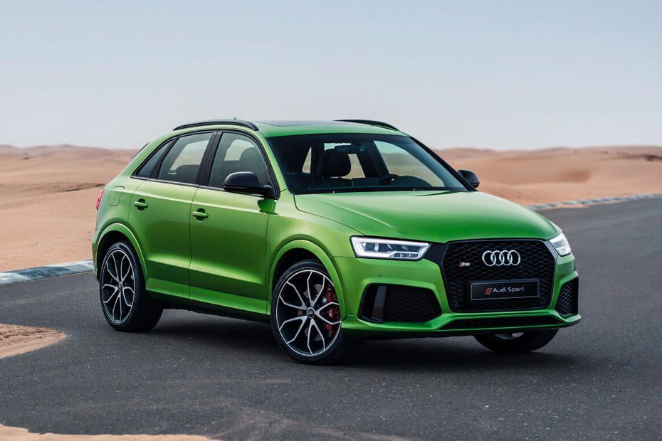 Audi RS Q3 (2017-2022) Front Cross Side View