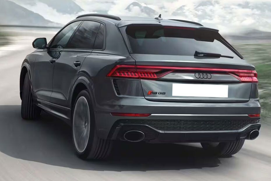 RS Q8 Rear angle view