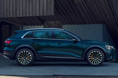 E-tron Side view
