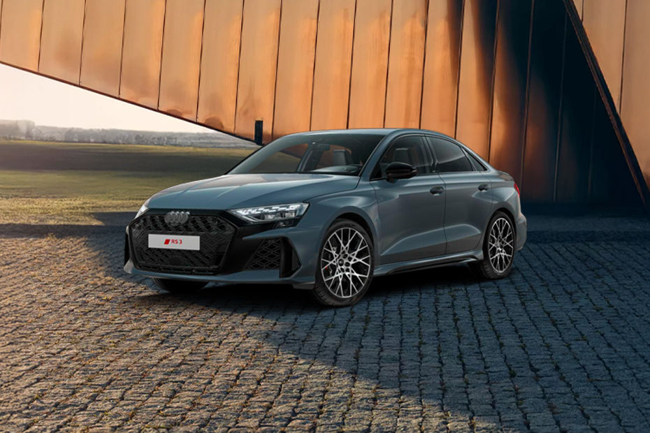 RS3 Front angle low view