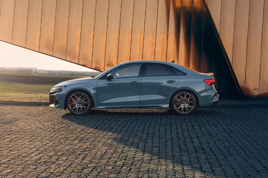 RS3 Side view