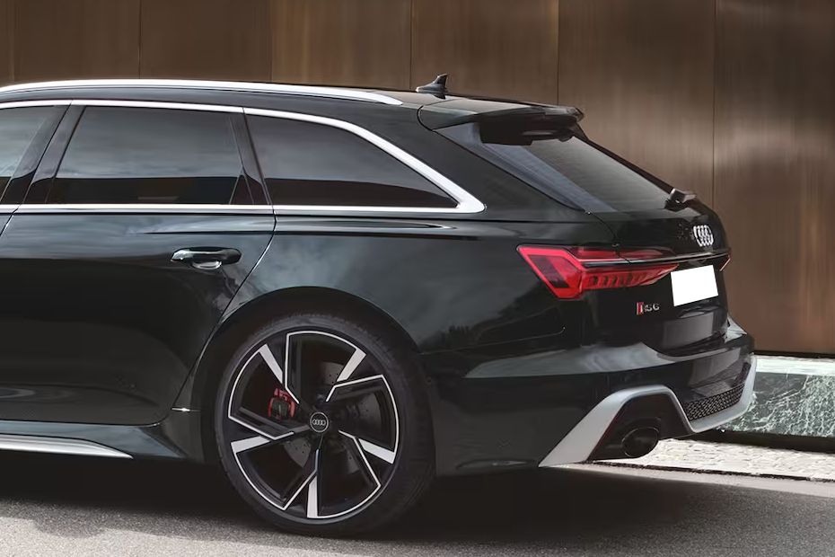 RS6 Avant Tail light