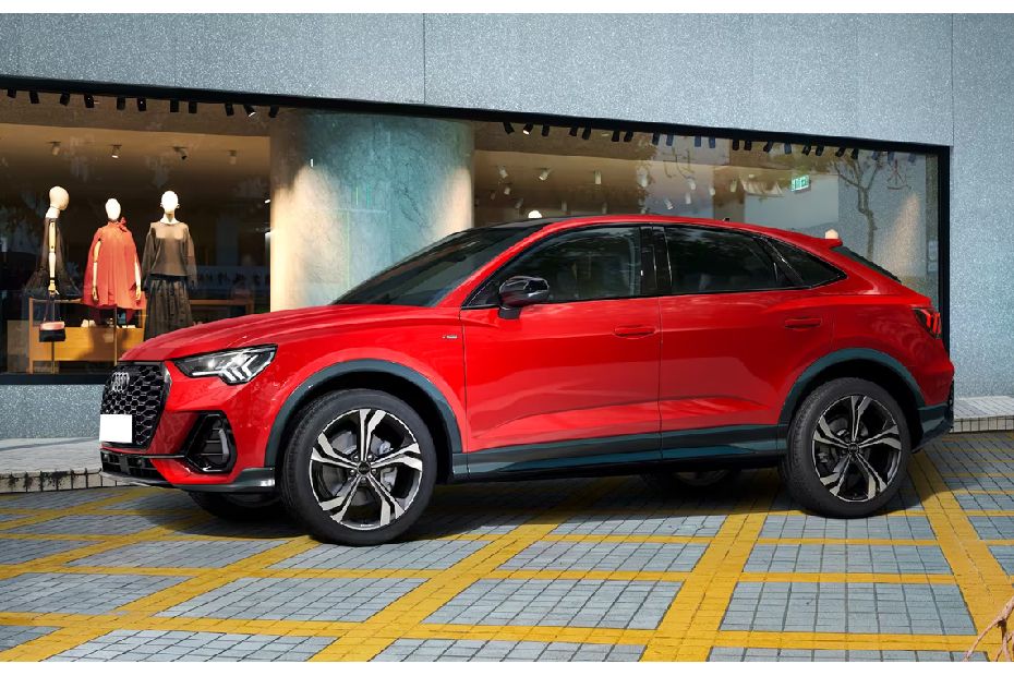 Audi Q3 Sportback 2023-2025 Front Side View