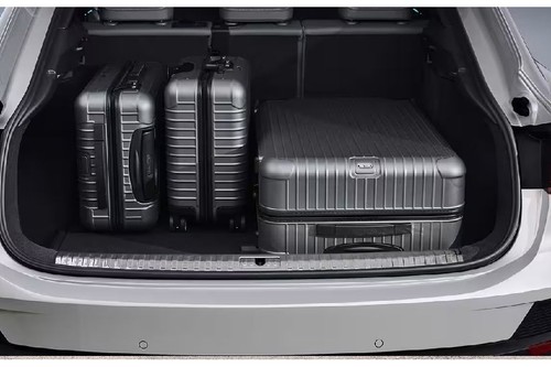 Trunk Open Closer View of Q3 Sportback 2023-2025