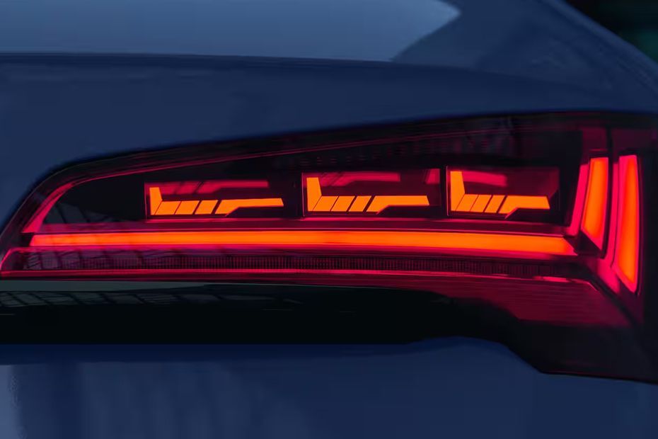 SQ5 (2022-2024) Tail light