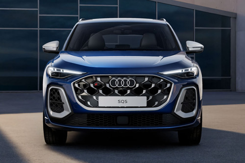 Full Front View of SQ5