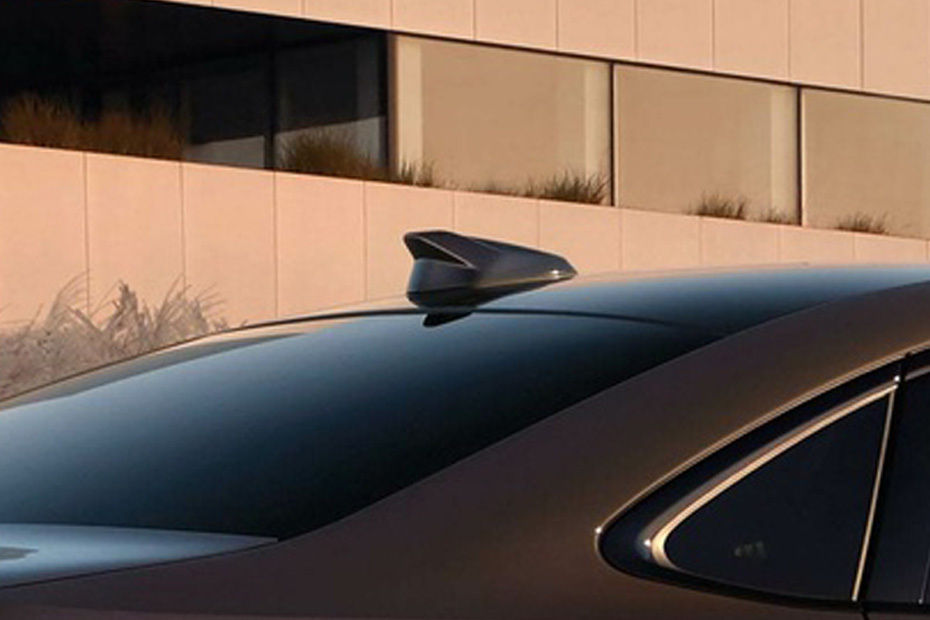 A5 L Roof Antenna