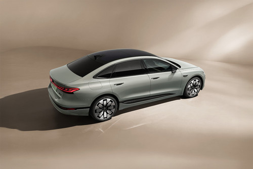 A6L e-tron Rear angle view