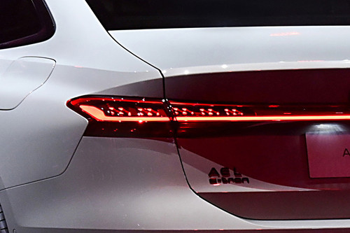 A6L e-tron Tail light