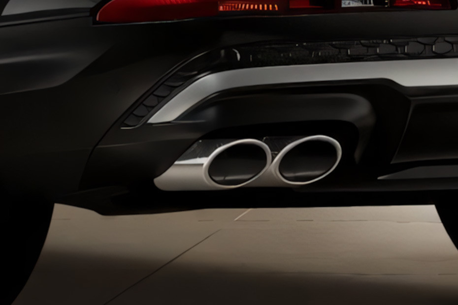 Exhaust Pipe of Audi SQ7