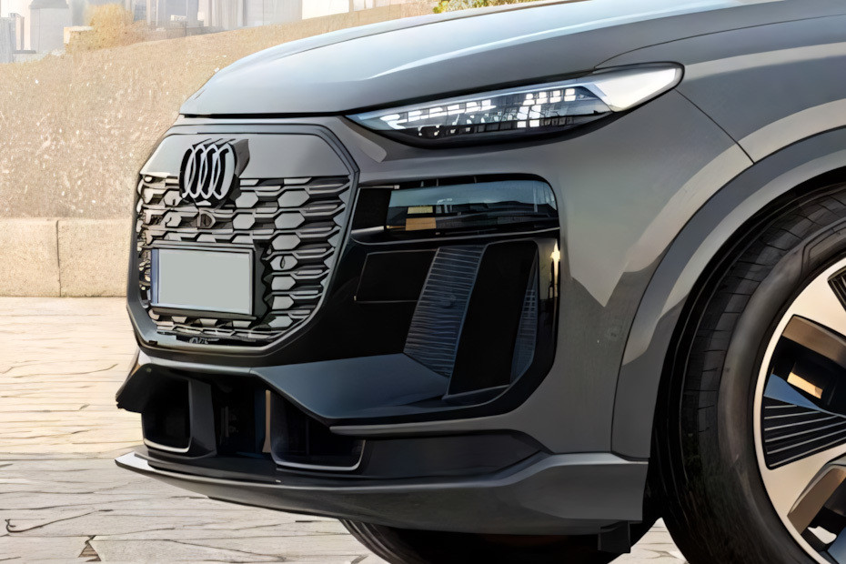 Q6 Sportback e-tron Grille View