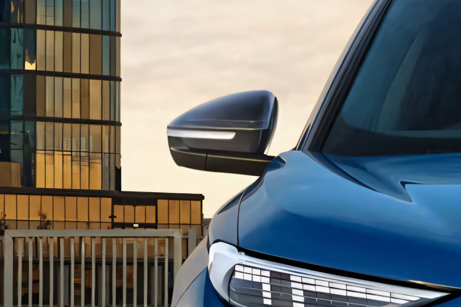 Audi SQ6 Sportback e-tron Drivers Side Mirror Front Angle
