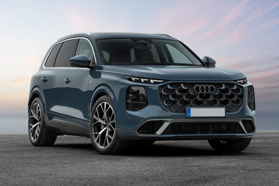 Audi Q7 2026 Front Medium View