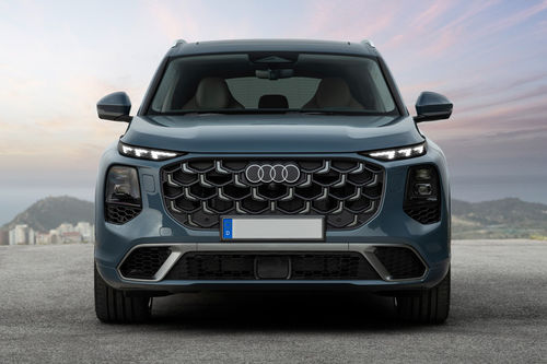 Full Front View of Q7 2026