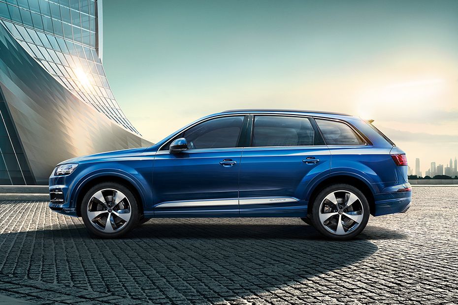 Q7 (2022-2023) Side view