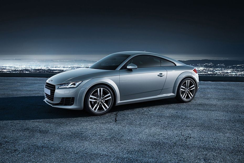 TT Coupe Front angle low view