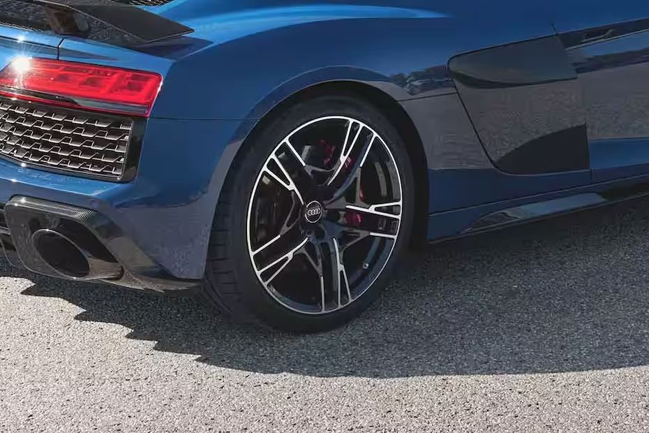 R8 Coupe Wheel