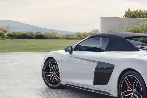 Audi R8 Spyder Drivers Side Mirror Rear Angle