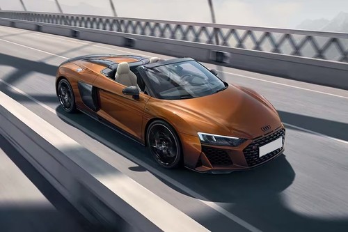 Audi R8 Spyder Front Medium View