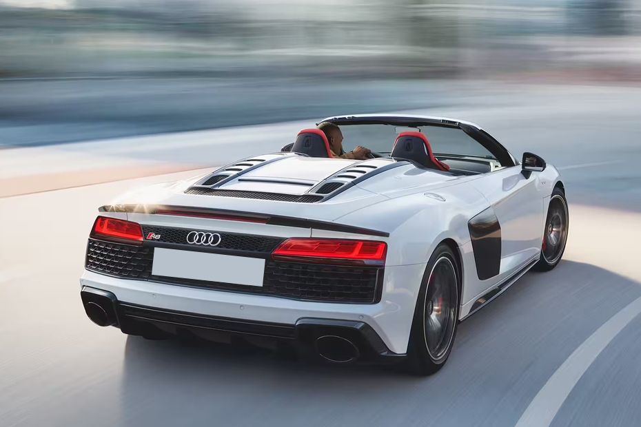 Rear Medium View of Audi R8 Spyder