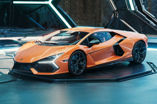 Lamborghini Revuelto Front Side View