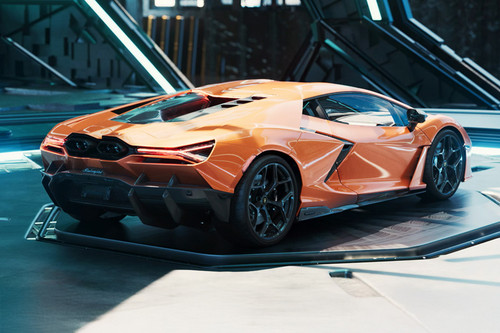 Revuelto Rear angle view