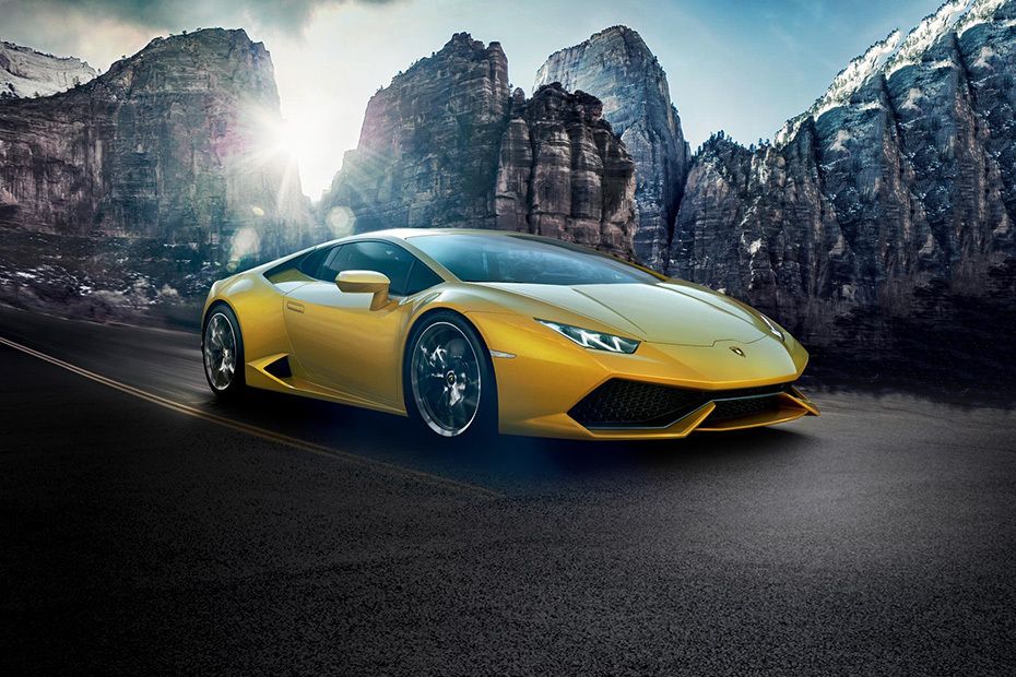 Lamborghini Huracan Front Cross Side View