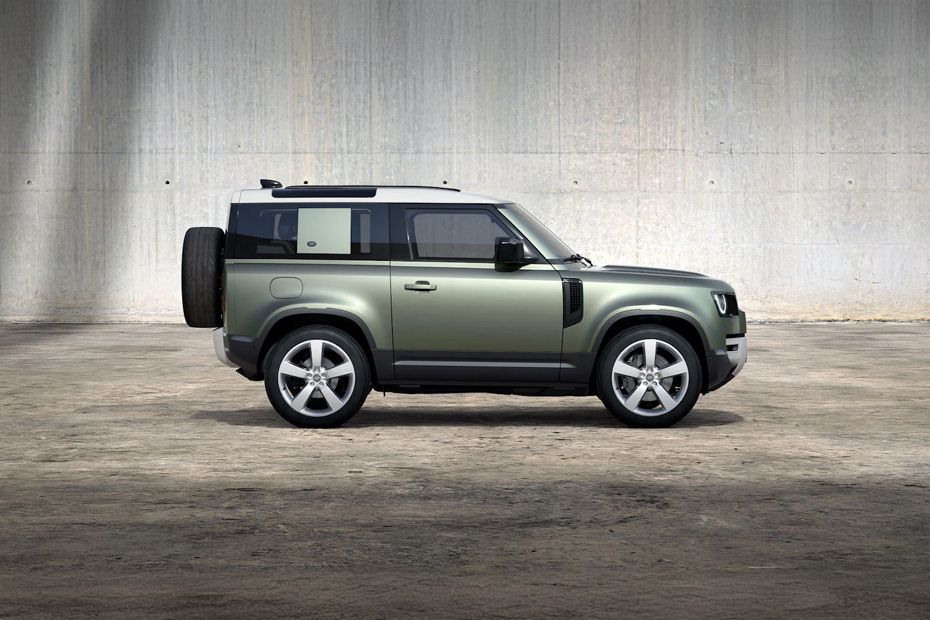 DEFENDER 90 Medium Angle Front View