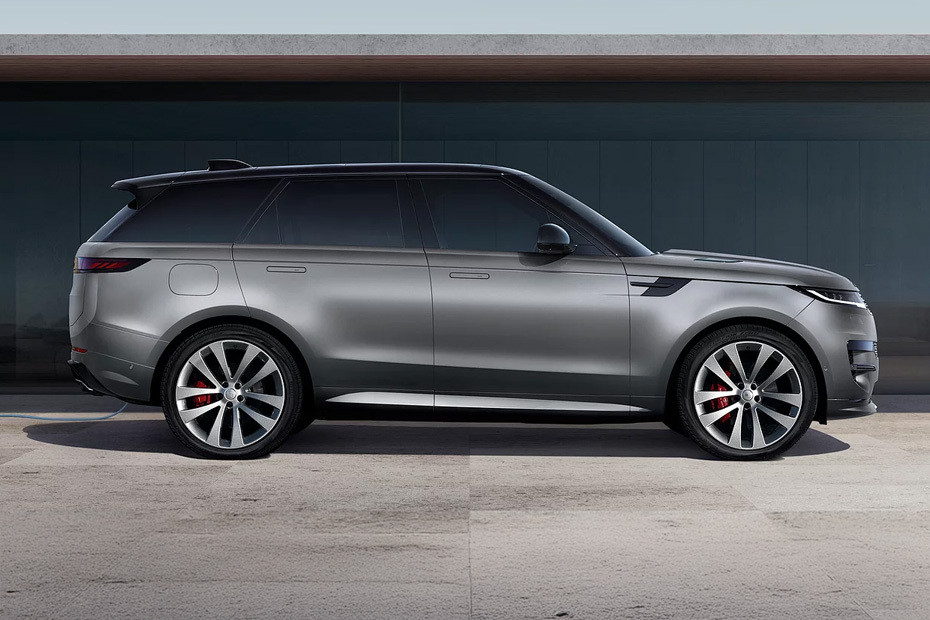 Range Rover Sport Medium Angle Front View