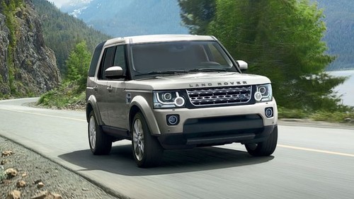 Land Rover LR4 Front Medium View