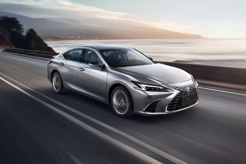 Lexus ES 2026 Front Medium View