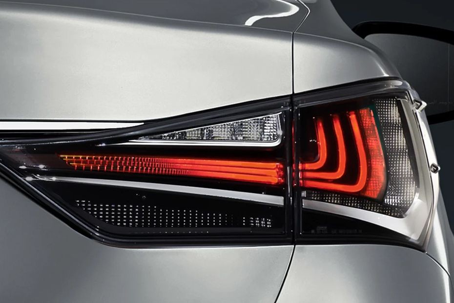 GS (2013-2021) Tail light