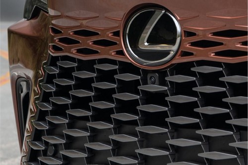RX Hybrid Grille View