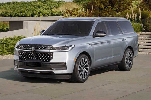 Lincoln Navigator Front Side View