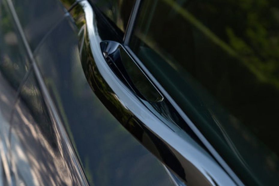 Nautilus Door handle