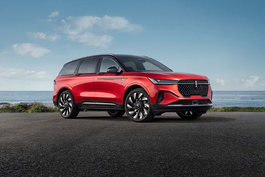 Lincoln Nautilus Front Medium View