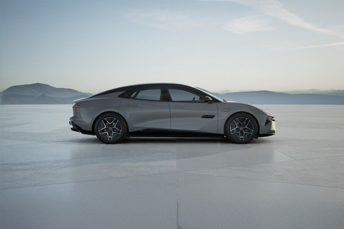 Emeya Medium Angle Front View