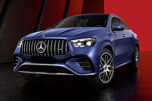 GLE Class Coupe Front deep low Angle View