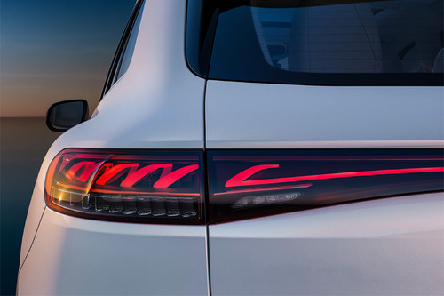 EQS SUV Tail light