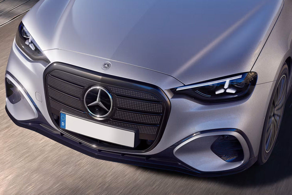 C-Class Electric Grille View