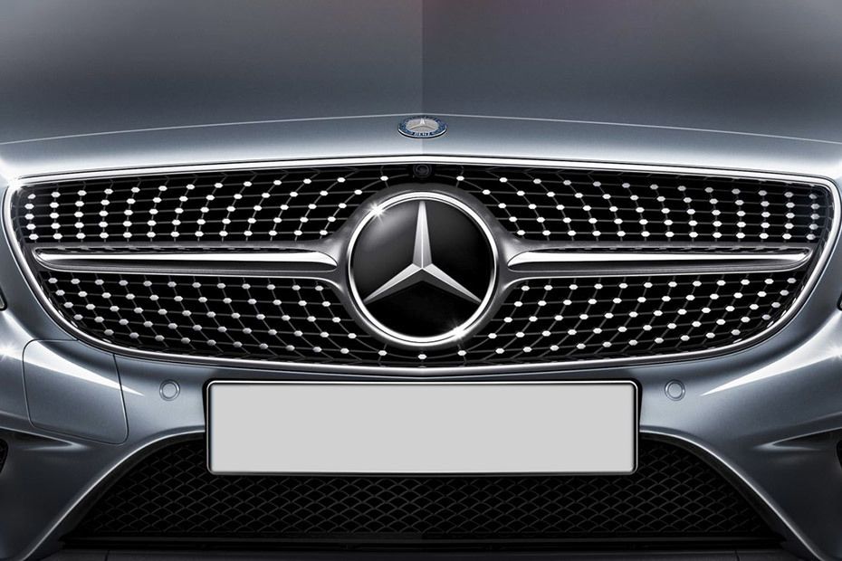 CLS-Class Coupe Grille View