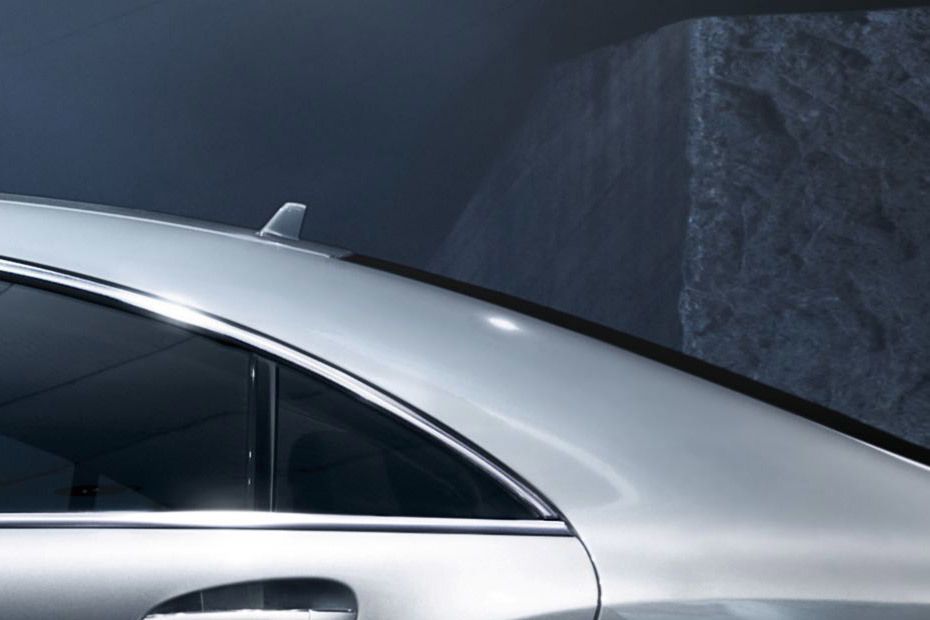 CLS-Class Coupe Roof Antenna