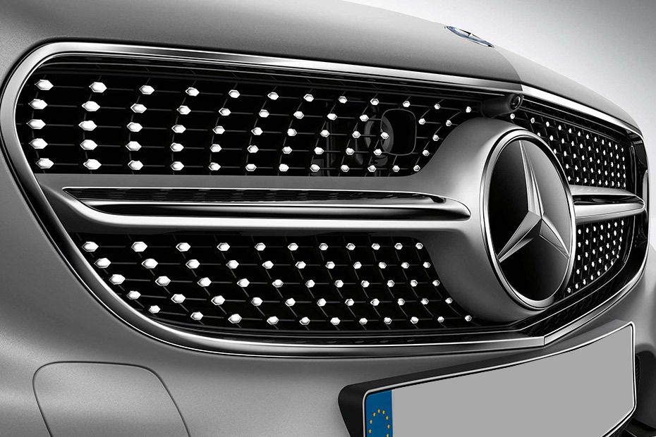 S-Class Coupe Grille View