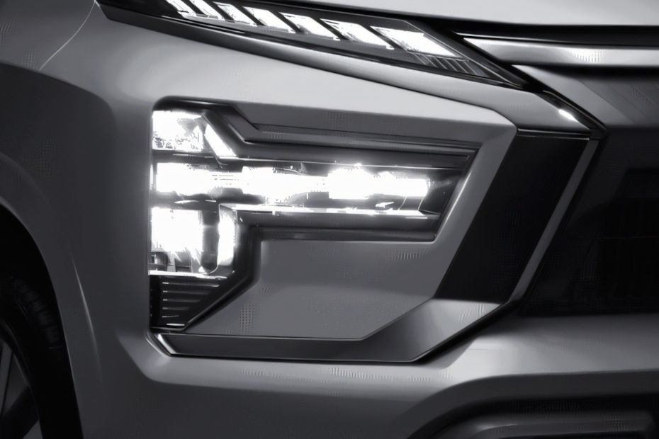 Xpander Front Fog Lamp