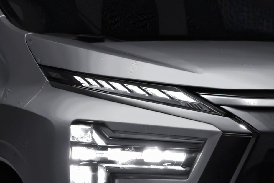 Xpander Headlight