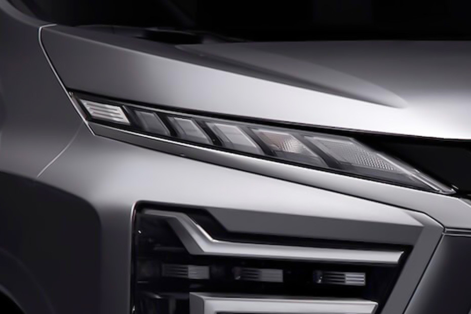 Xpander Headlight